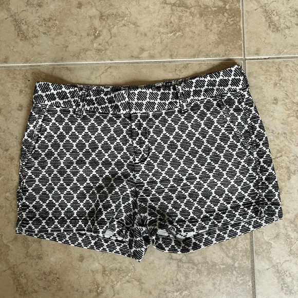 Gap Khaki shorts like new - Picture 1 of 3